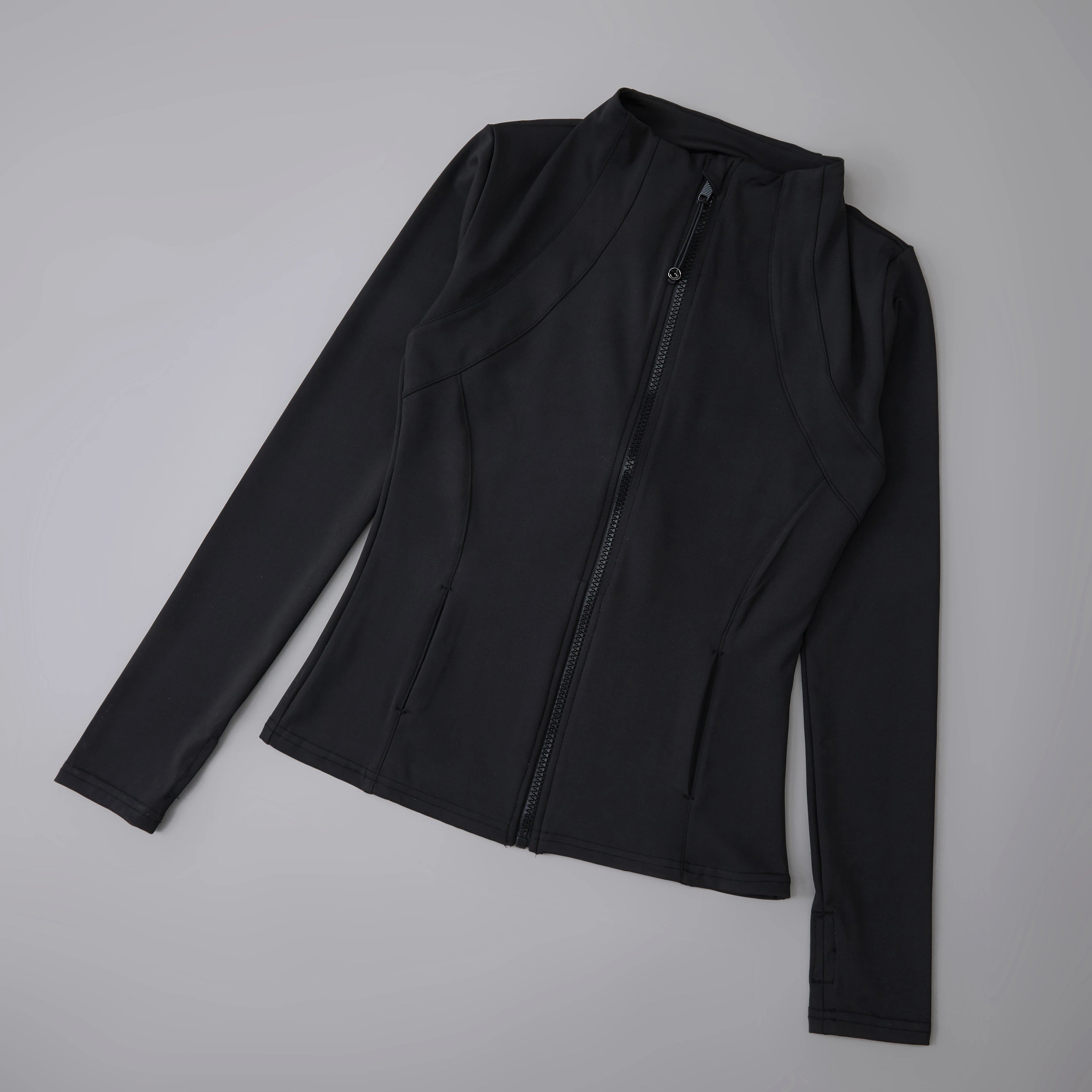 Veste de Sport Femme – Chic et Élégante
